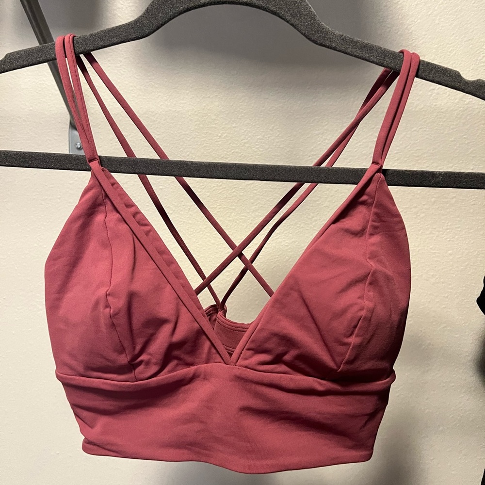 Lululemon pink bra